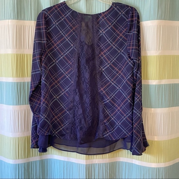 LC Lauren Conrad Bell Sleeve Blouse NWT Blue Plaid Lace Small - Picture 9 of 11